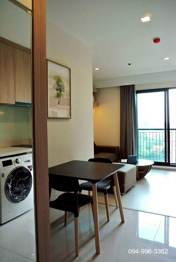 For sale RHYTHM SUKHUMVIT 36-38 ใจกลางทองหล่อ ใกล้ BTS ชั้น 10 วิวสระ โทร 094-9963362